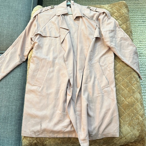 Forever 21 Light Pink trench/duster jacket women’s size small - oversized look - Picture 3 of 5
